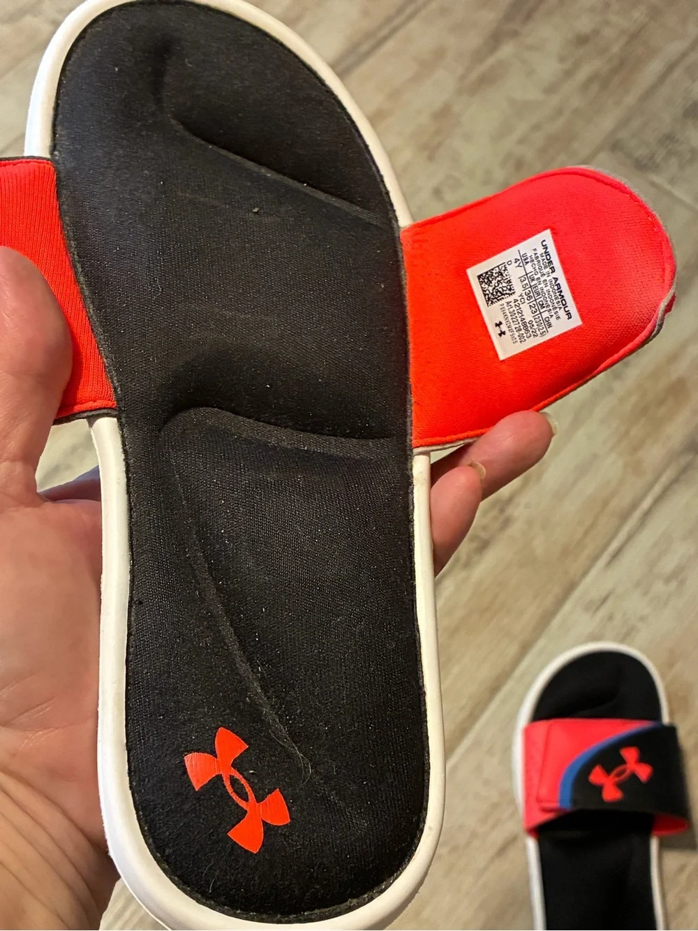 Under Armour UA Size 4 Youth Slides Ignite 3022728-002